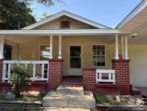 Building Photo - 3002 W Brainerd St