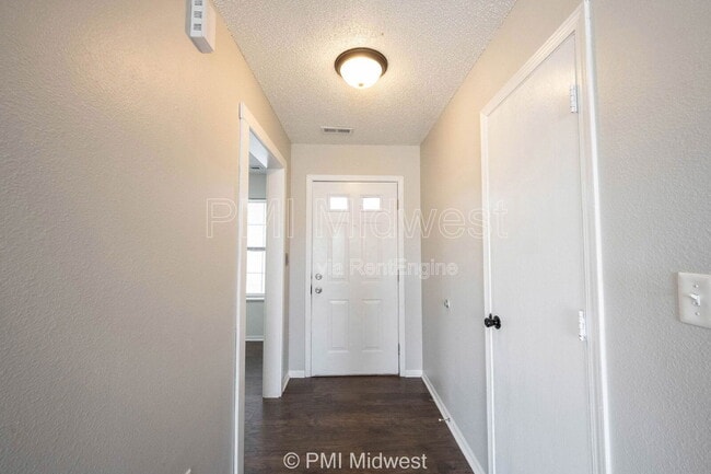 Building Photo - 1817 Austin Rd