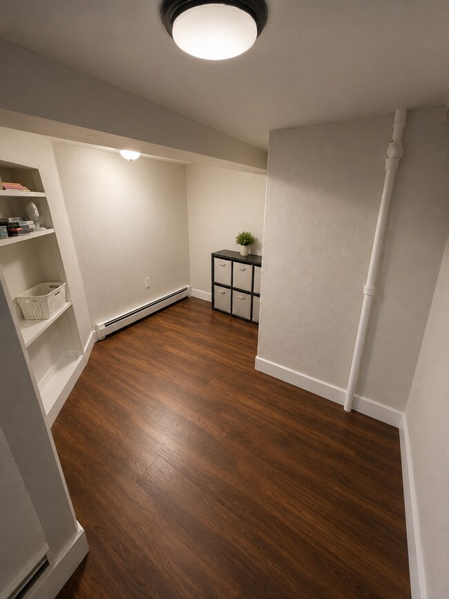 Foto del edificio - 902 N 11th Ave E