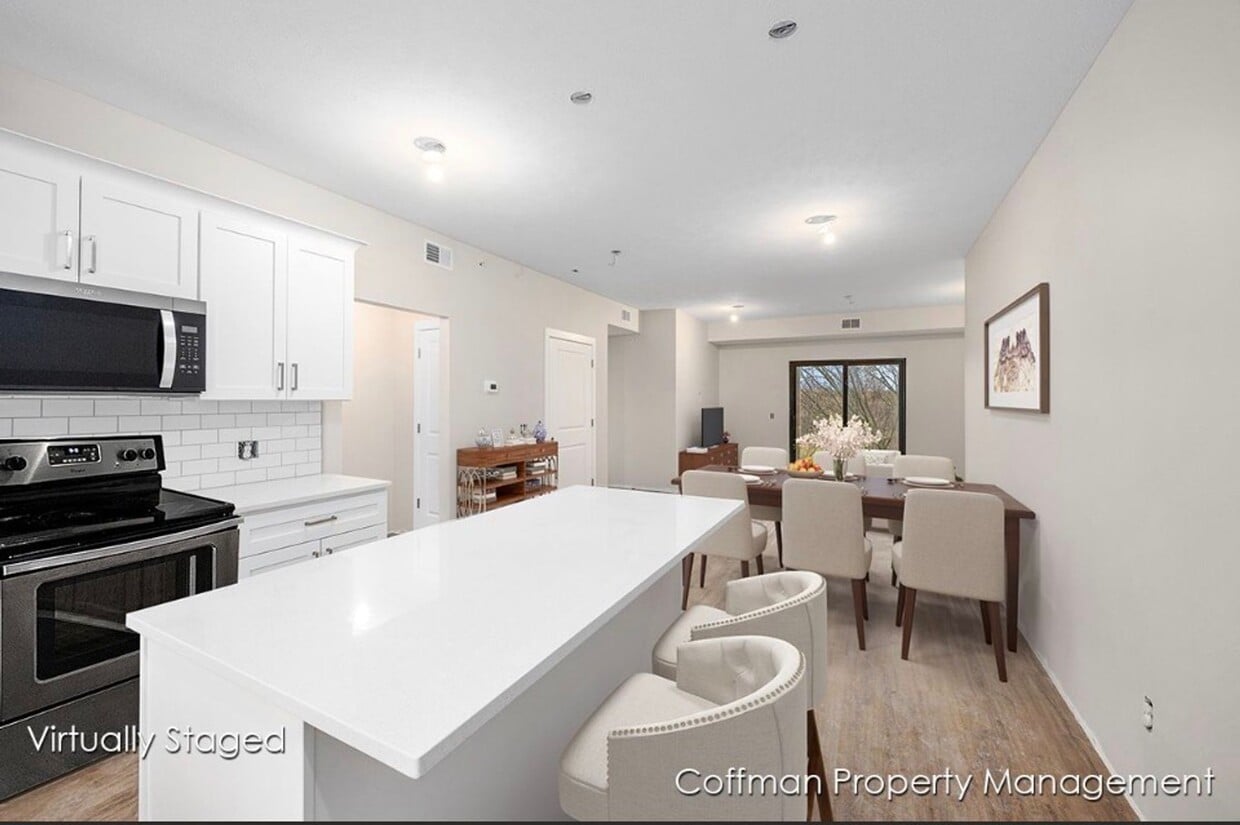 Building Photo - Post Dr. Flats