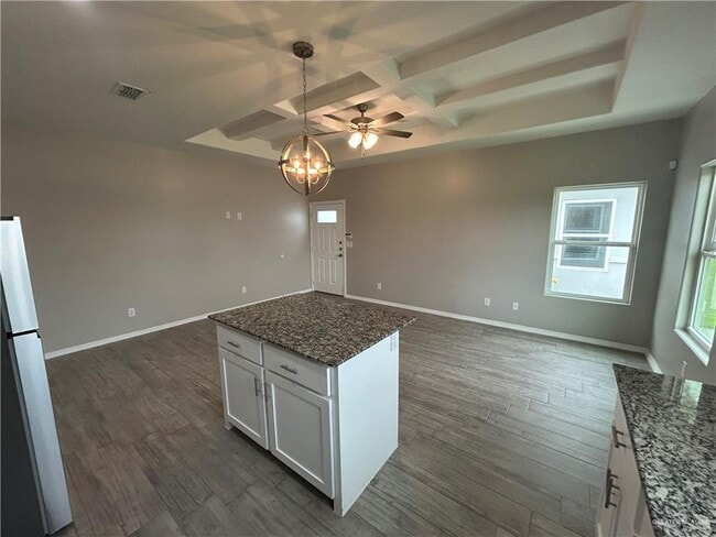 Building Photo - 13 Stauffers St