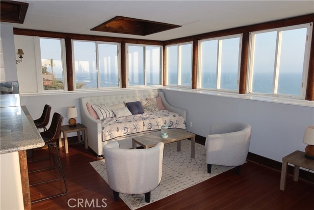 Building Photo - 1481 W Paseo Del Mar