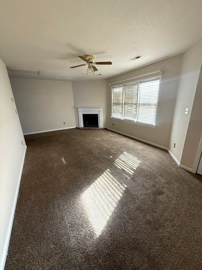 Building Photo - COMING SOON in Sheraton Village