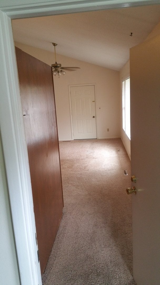 Building Photo - 913/915 Garfield