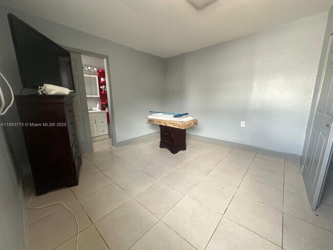 Foto del edificio - 4361 SW 3rd St