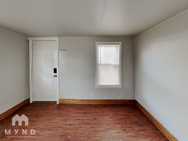 Building Photo - 2105 26th St