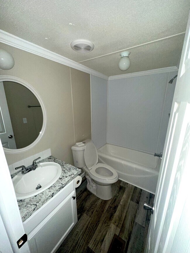 Foto del edificio - 118 Little Farm Ln