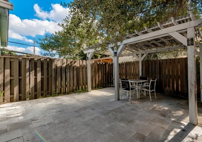 Foto del edificio - 5608 Buchanan St