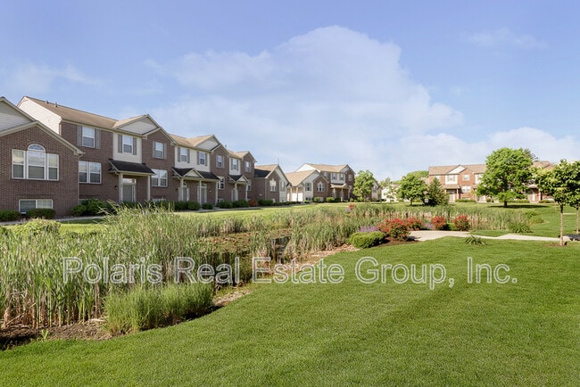 Building Photo - 8333 Clayhurst Dr