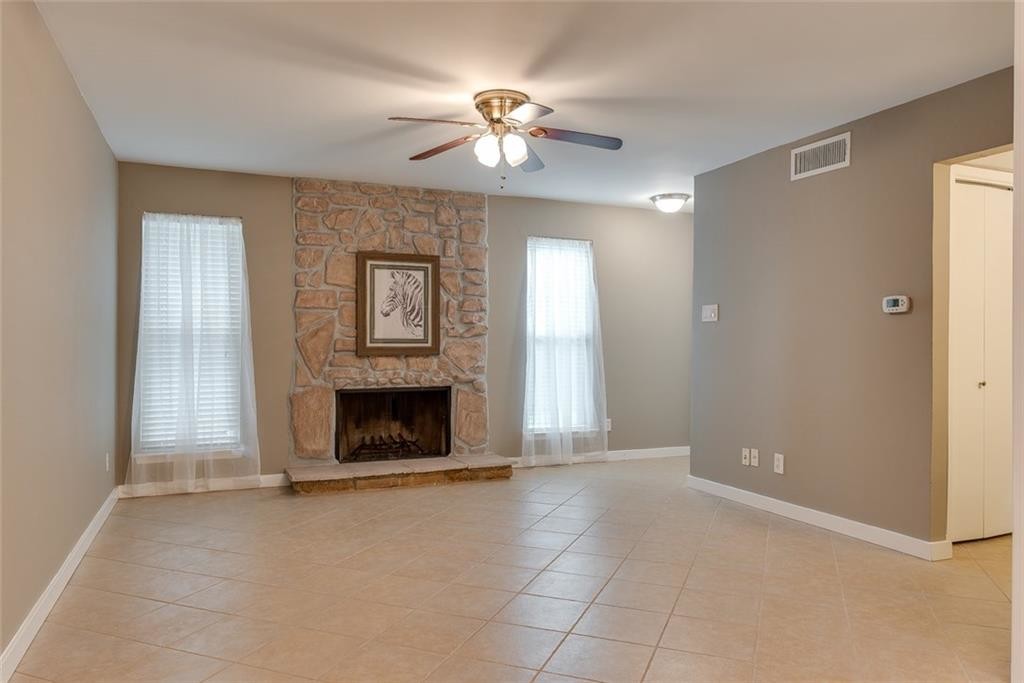Primary Photo - 10650 Steppington Dr