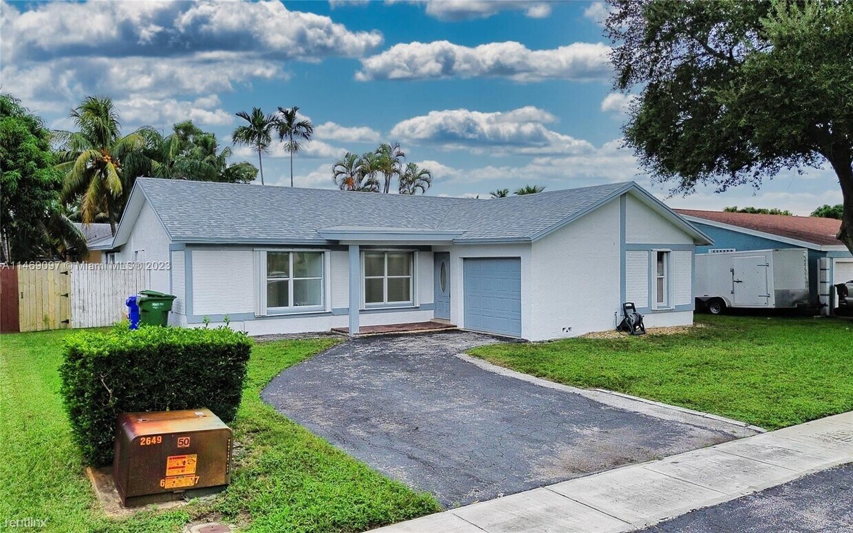 Primary Photo - 3 br, 2 bath House - 8440 NW 4th St
