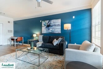 Building Photo - 2801 Biltmore Park Dr