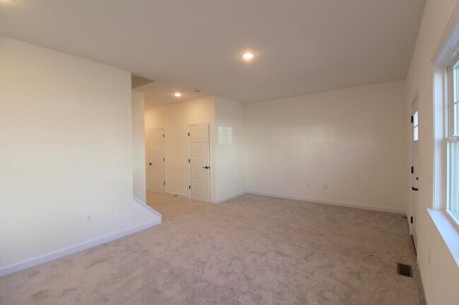Building Photo - 1537 Palomino Trl
