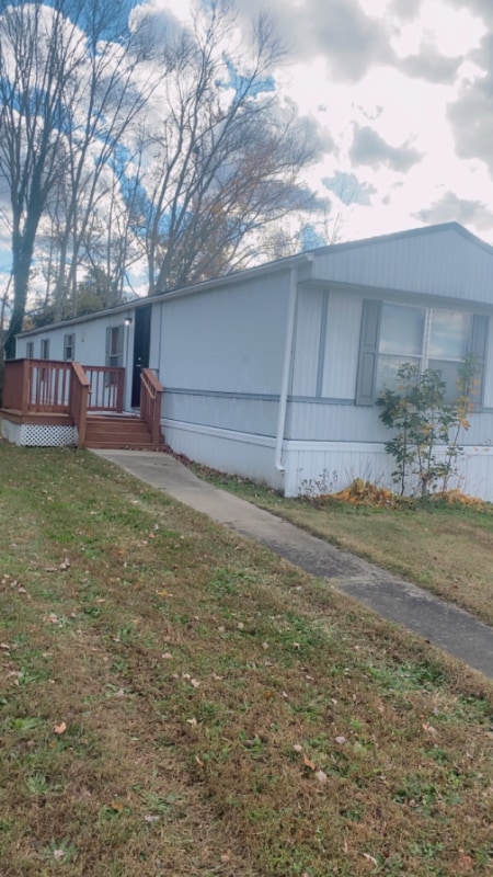 Building Photo - 7720 N Hen Peck Rd