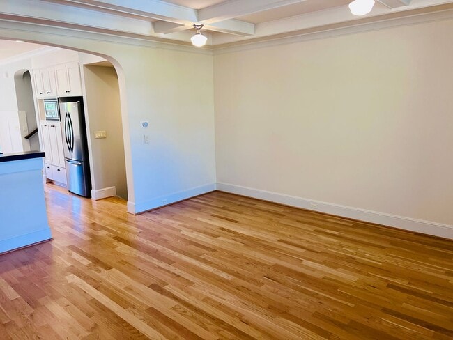 Foto del edificio - Custom Townhouse with Awesome Back yard