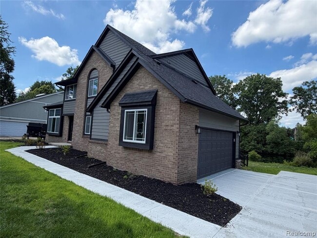 Building Photo - 5140 Woodrun Ct
