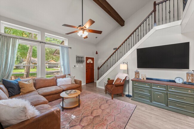 Building Photo - 248 S Pathfinders Cir