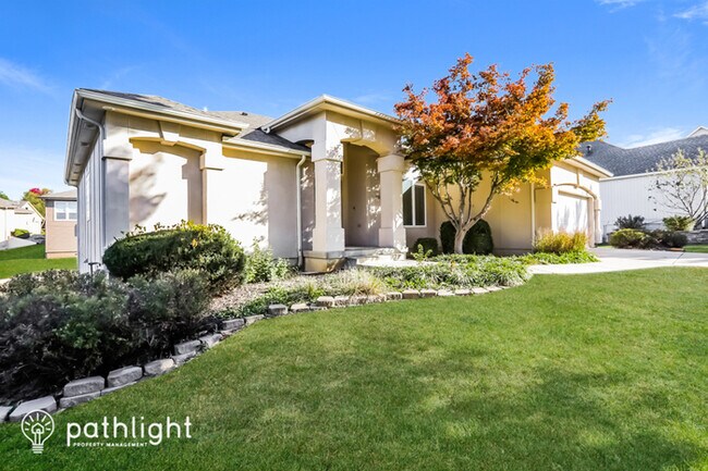 Foto del edificio - 1805 NE Volos Ct, Blue Springs, MO, 64029