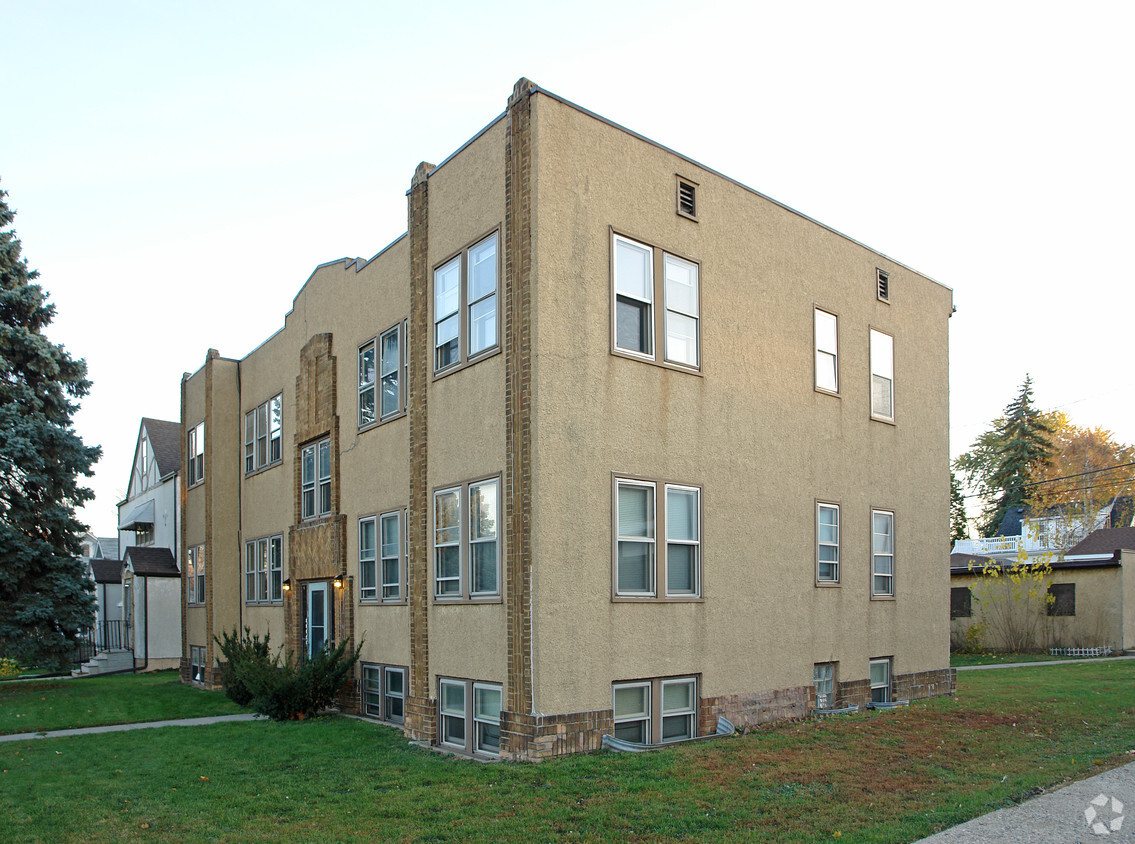 Building Photo - 966 Smith Ave S