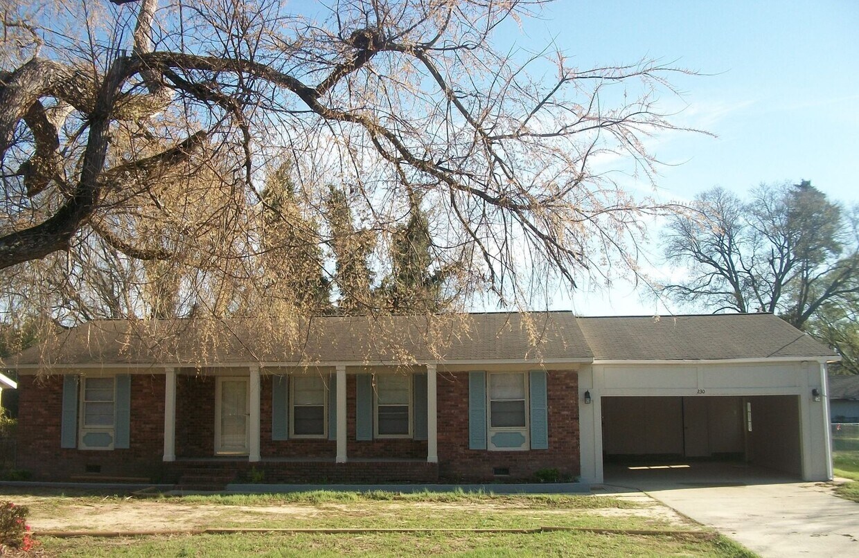 Primary Photo - Martinez Casa
