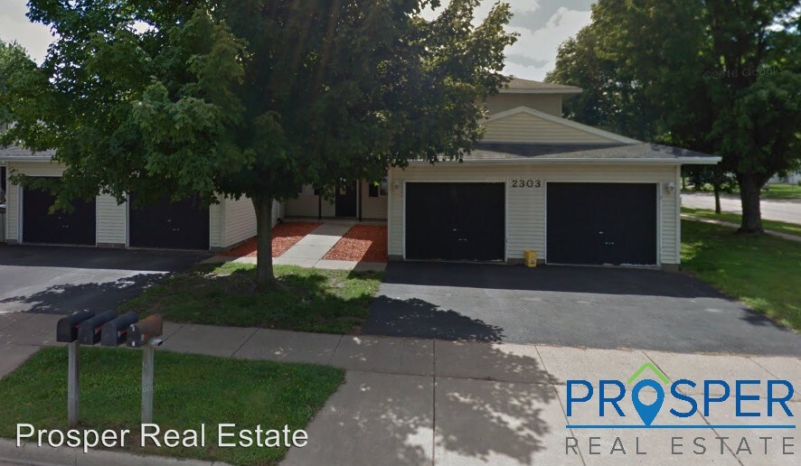 Primary Photo - 2303 Meadow Ln