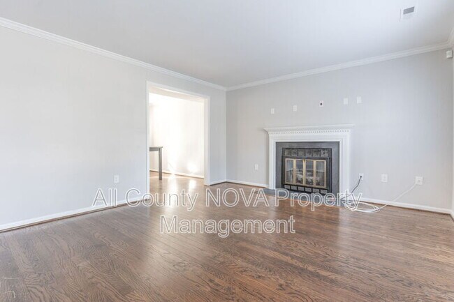 Building Photo - 6333 Lemur Ct