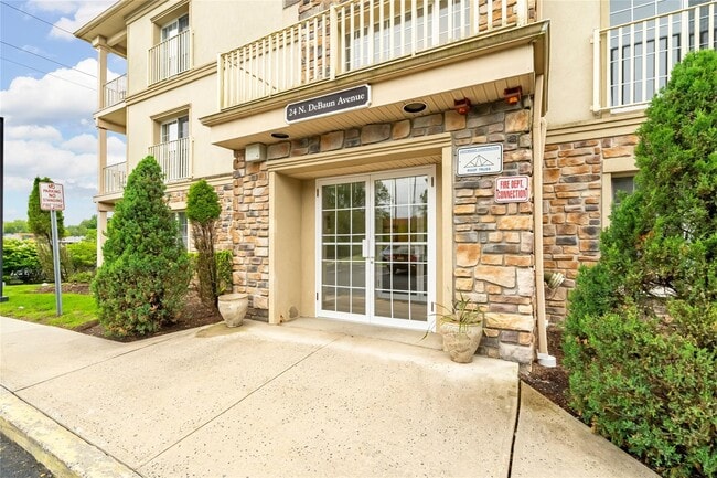 Building Photo - 24 N De Baun Ave