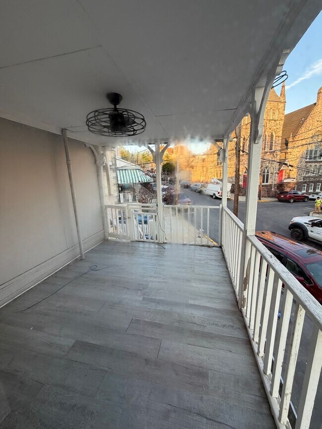 Foto del edificio - 253 S 13th St