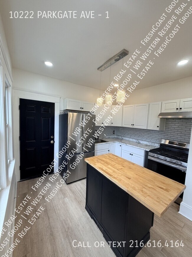 Foto del edificio - 10222 Parkgate Ave