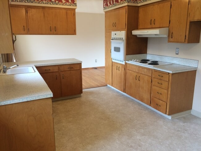 Photo - Large Lot With Tons of Privacy House