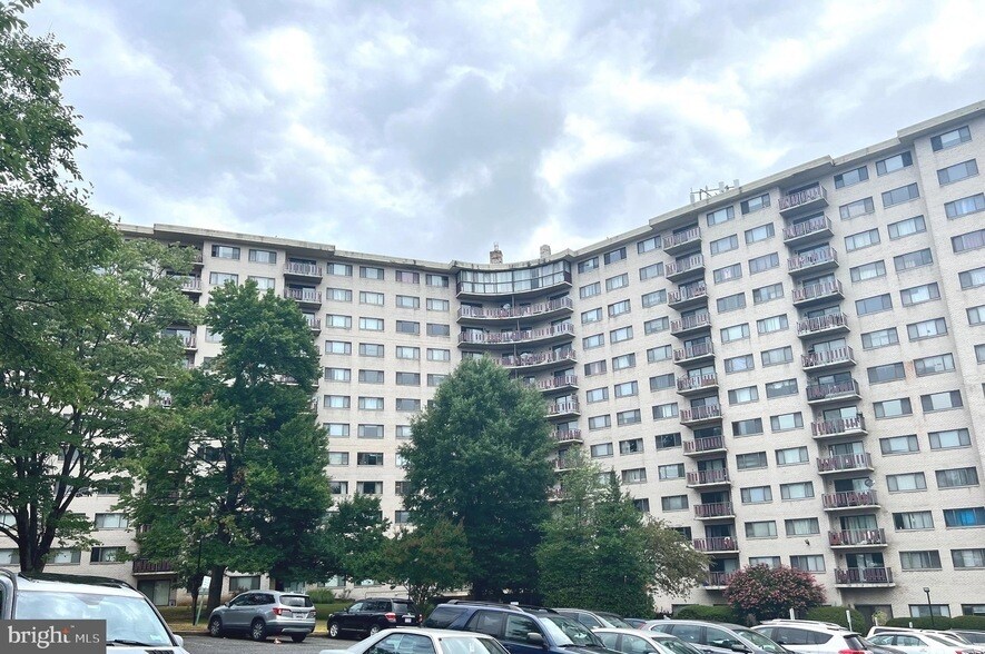 Foto principal - 8830 Piney Branch Road Unit 903