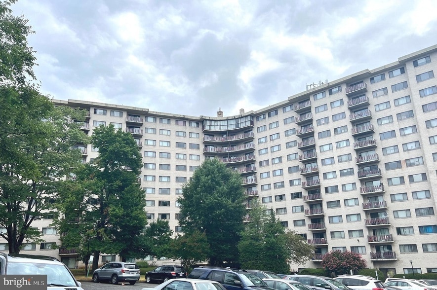Photo - 8830 Piney Branch Road Unit 903