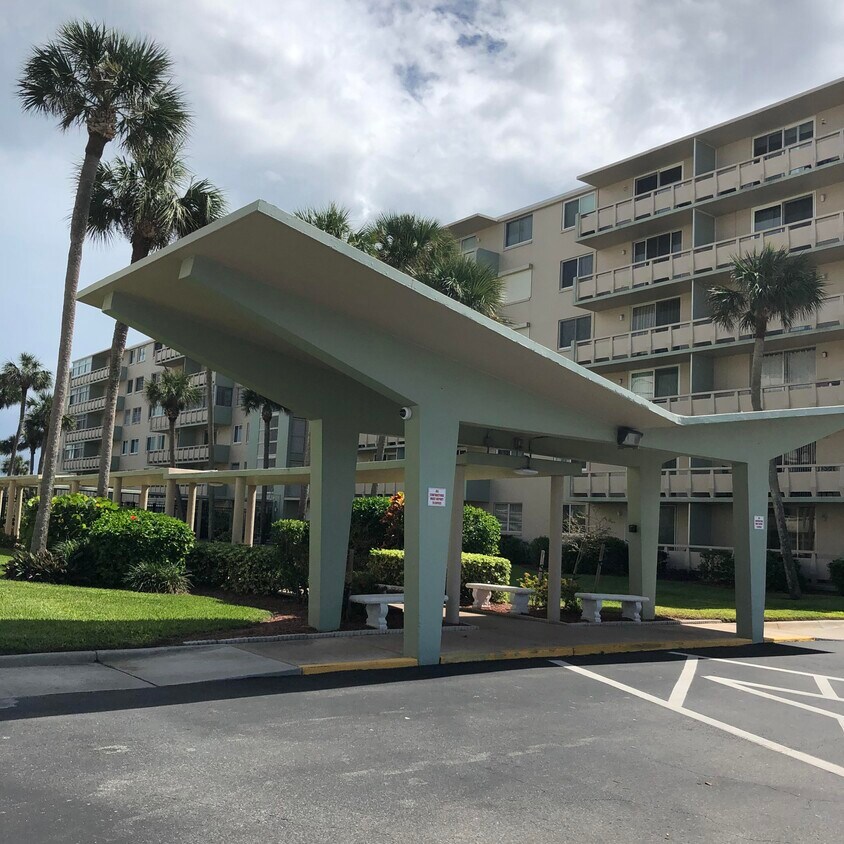 2020 N Atlantic Ave Unit 205n, Cocoa Beach, FL 32931 Condo for Rent in Cocoa Beach, FL