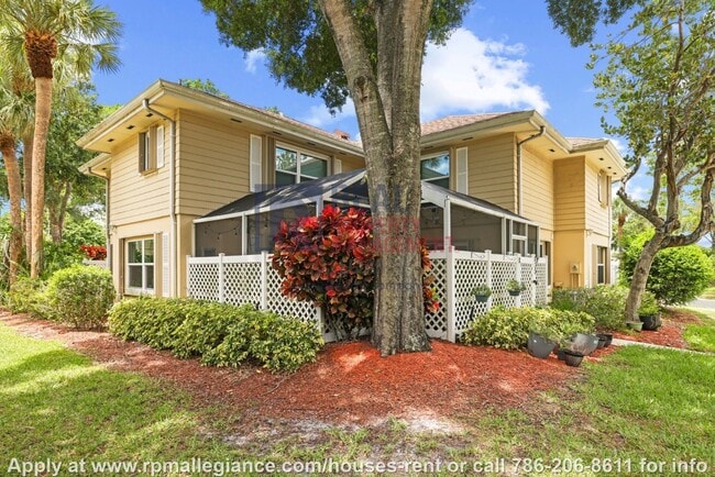 Foto del edificio - Stylish 2-Bedroom Townhome in Gated Boynto...