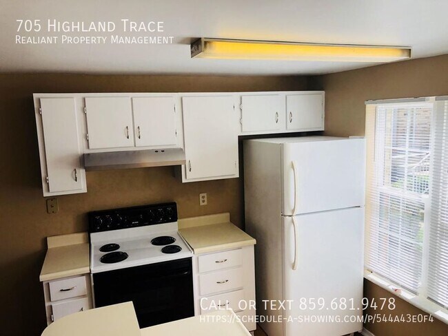 Foto del edificio - 705 Highland Trce