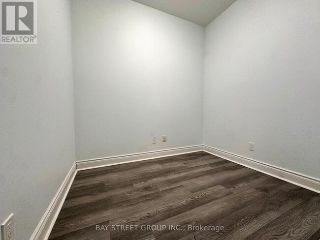 Building Photo - 99 S Town Centre Blvd