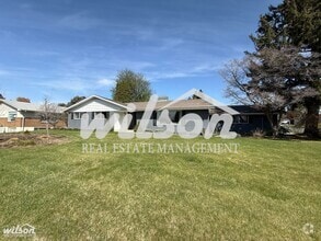 Building Photo - 5201 Douglas Dr