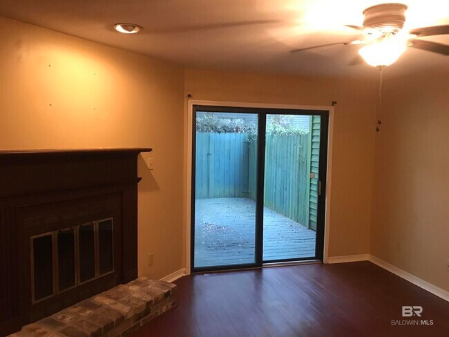 Foto del edificio - 36 Summer Oaks Dr