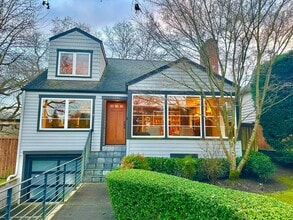 Building Photo - 3401 W Ruffner St