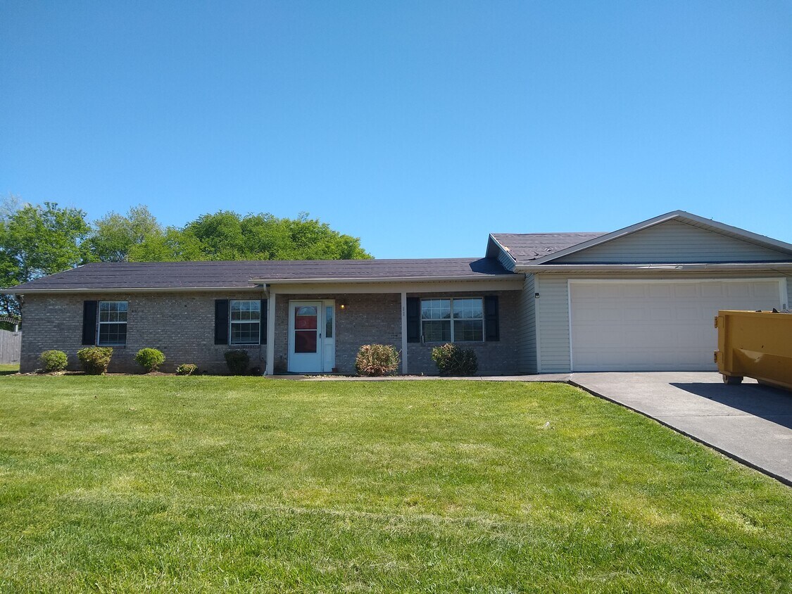 1410 John Sparks Dr, Friendsville, TN 37737 House Rental in