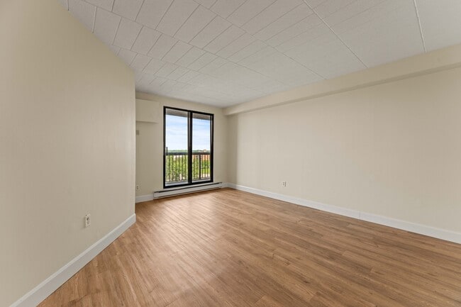 Building Photo - Lauzon Tower Apartments