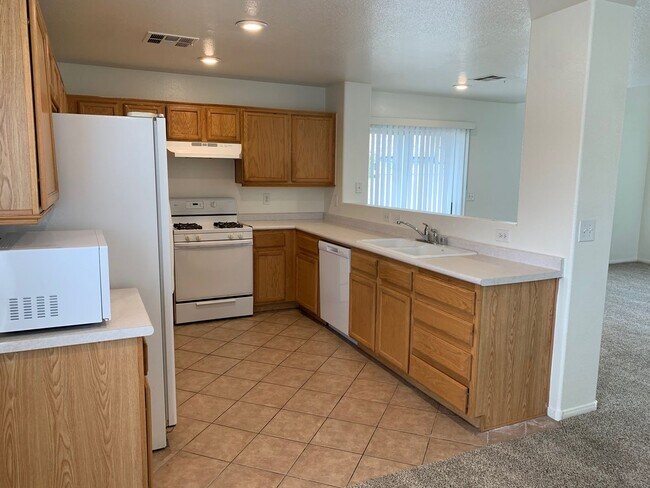 Foto del edificio - Fantastic 4 Bedroom Home Near Sunrise Moun...