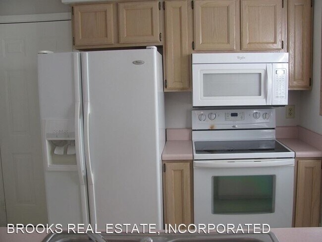 Foto del edificio - 3 br, 1.5 bath House - 931 Pheasant Run
