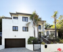 Building Photo - 15020 Encanto Dr