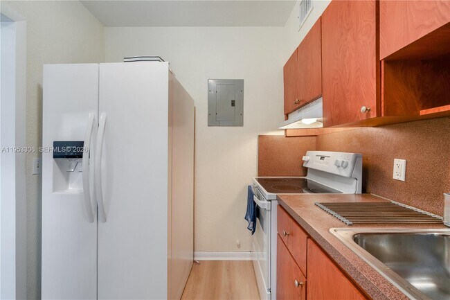 Foto del edificio - 2 NW 47th St