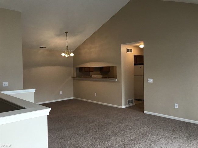 Building Photo - 2 br, 2 bath Condo - 3331 Whitaker Dr