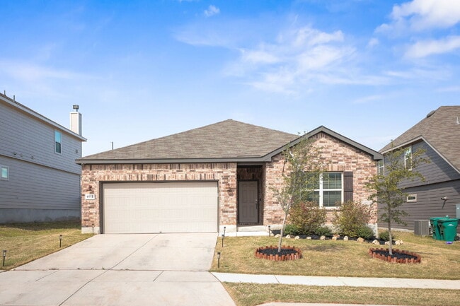 "Charming 3-Bed, 2-Bath Oasis with 1,753 S... - "Charming 3-Bed, 2-Bath Oasis with 1,753 S... Apartment
