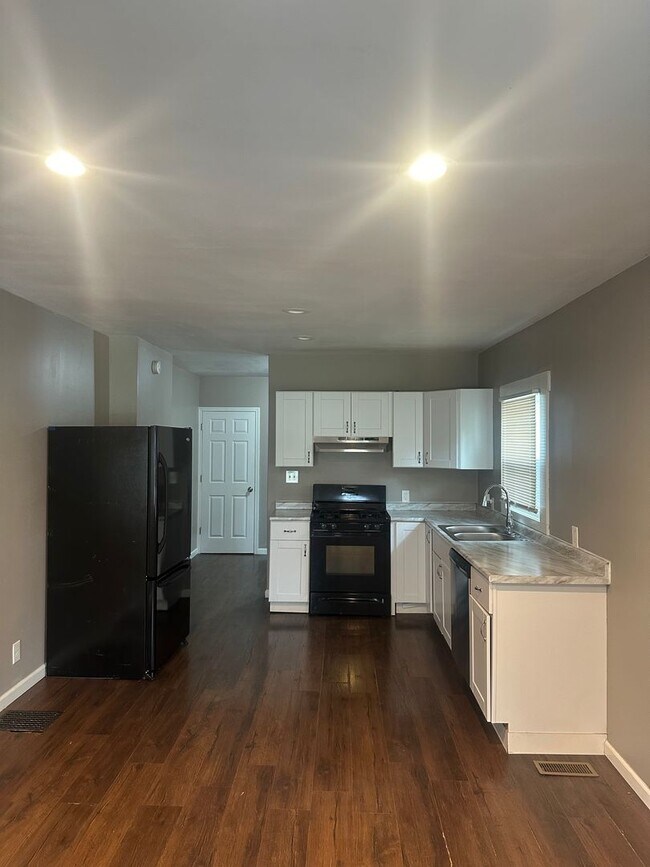 Foto del edificio - 2910 Winthrop Ave