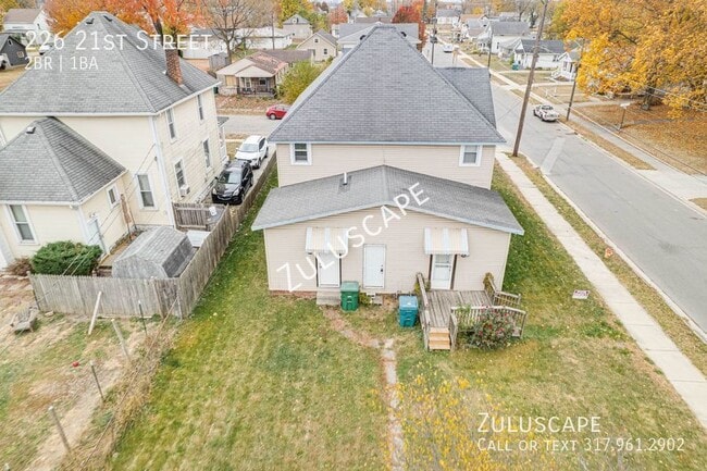 Building Photo - 1/2 off first months rent - Nice Duplex in...
