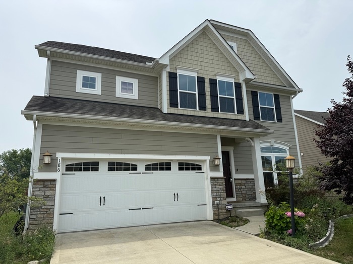 Primary Photo - Spacious 4 beds 2.5 baths in Lewis Center!